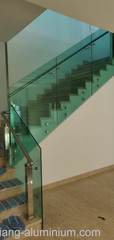 Staircase Glass Railing Yong Peng