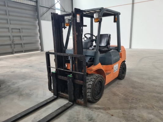 RENTAL 3 TON DIESEL FORKLIFT