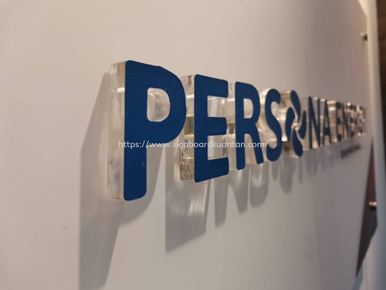 PERSONA ENERGY INDOOR 3D LETTERING ACRYLIC & ACRYLIC POSTER FRAME AT KUANTAN