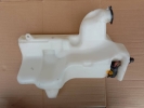 TOYOTA  DYNA LY100/LY101/LY111/LY131 WASHER TANK (12V) / USED [  MADE IN JAPANESE] TOYOTA  DYNA LY100/LY101/LY111/LY131 WASHER TANK (12V) / USED [  MADE IN JAPANESE] TOYOTA WASHER TANK TOYOTA Lorry Spare Parts