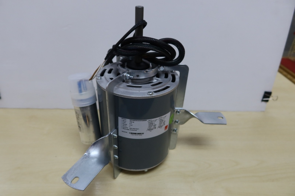 KRUGER MP230CDK1GESFS000000 MOTOR C/W CAP. 20.0UF & BRACKET(709W 220-240V/50HZ/1PH 6P-1)(KDD 12/9)