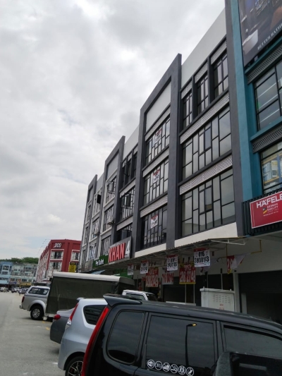 Below Market Value 4 Storey Shoplot for Sale, Shah Alam