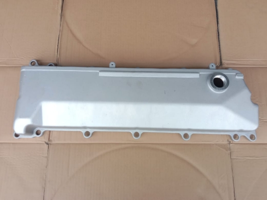 ISUZU 4HG1& 4HF1
VALVE CHAMBER COVER