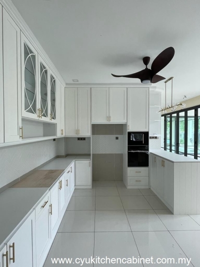 Kabinet Dapur Nyatoh Warna Putih