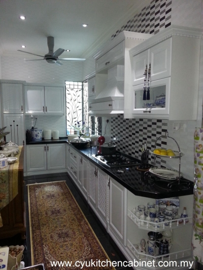 White Color Nyatoh Kitchen Cabinet