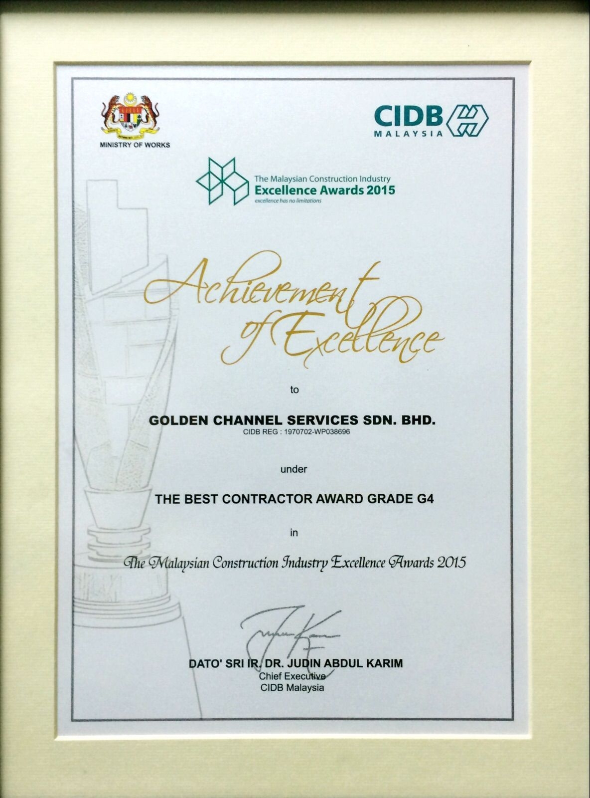 THE BEST CONTRACTOR AWARD GRADE G4