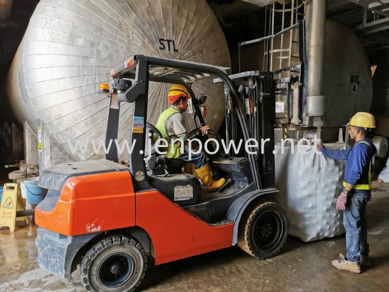 Toyota Forklift 3 ton Rental at Subang Jaya Selangor