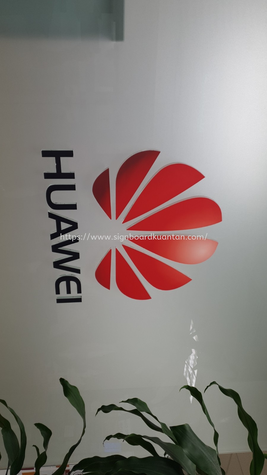 HUAWEI 3D ACRYLIC LETTERING-LASER CUT OUT LETTERING AT JELUTONG PENANG MALAYSIA