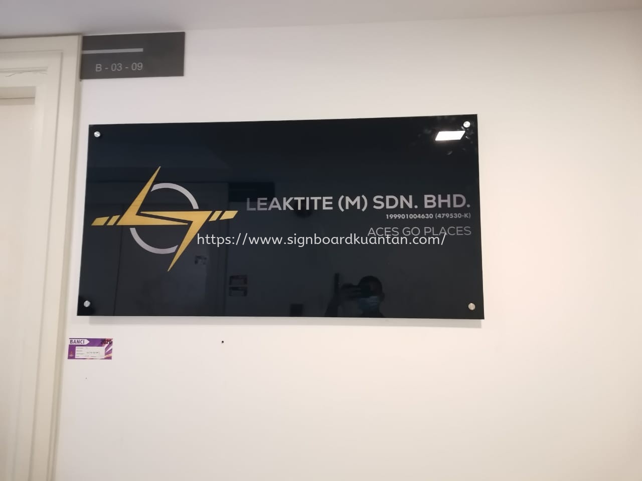 LEAKTITE(M) SDN. BHD. ACRYLIC POSTER FRAME AT CHENDEROH KUALA KANGSAR PERAK MALAYSIA