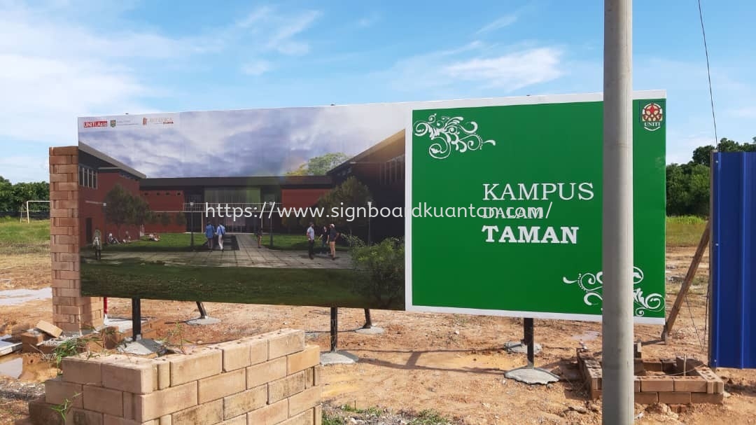 KAMPUS CONSTRUCTION PROJECT SIGNBOARD AT BIDOR BATANG PADANG PERAK MALAYSIA