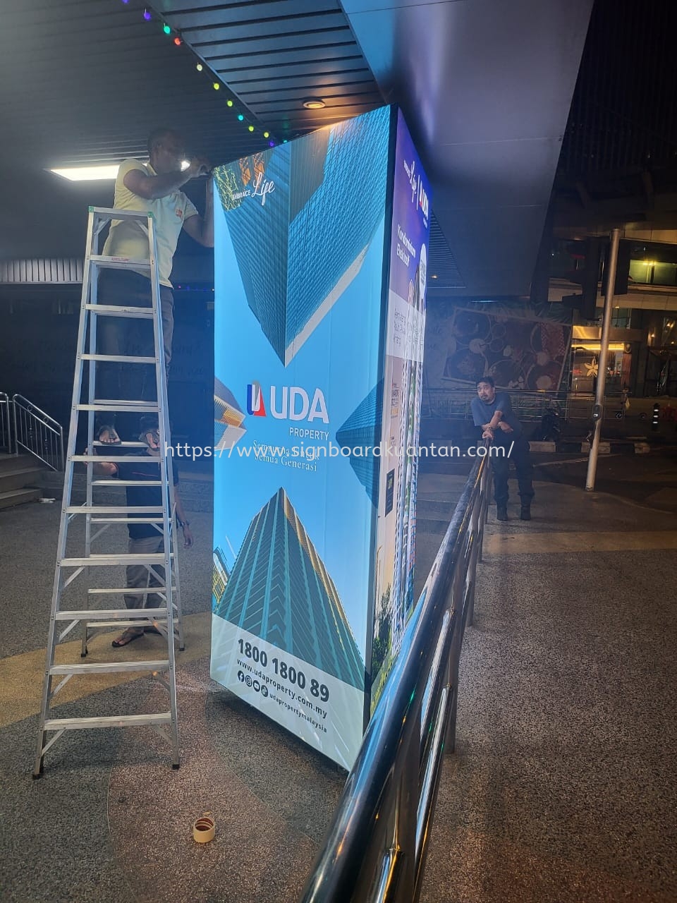 UDA PROPERTY FABRIC LIGHTBOX AT GEORGE TOWN TIMUR LAUT PENANG MALAYSIA