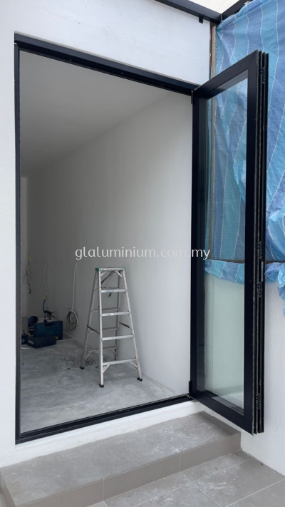 Aluminium Folding door 2 ( Heavy duty MultiLock) @Jalan Sierra 6/2,Bandar 16 Sierra, Puchong 