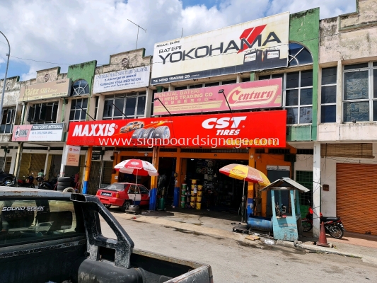 Signboard Pusat Servis Kereta # Pusat Servis Kenderaan Signage # Signboard With LED Floodlight # Billboard # Billboard dengan Sportlight # Signboard Typre # 