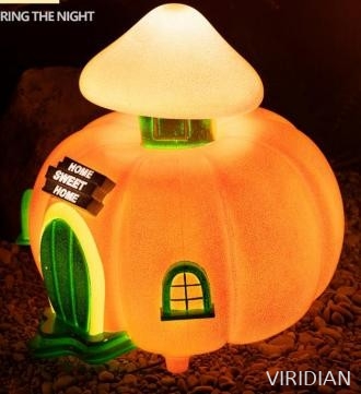 ES-CR047 The Pumpkin House