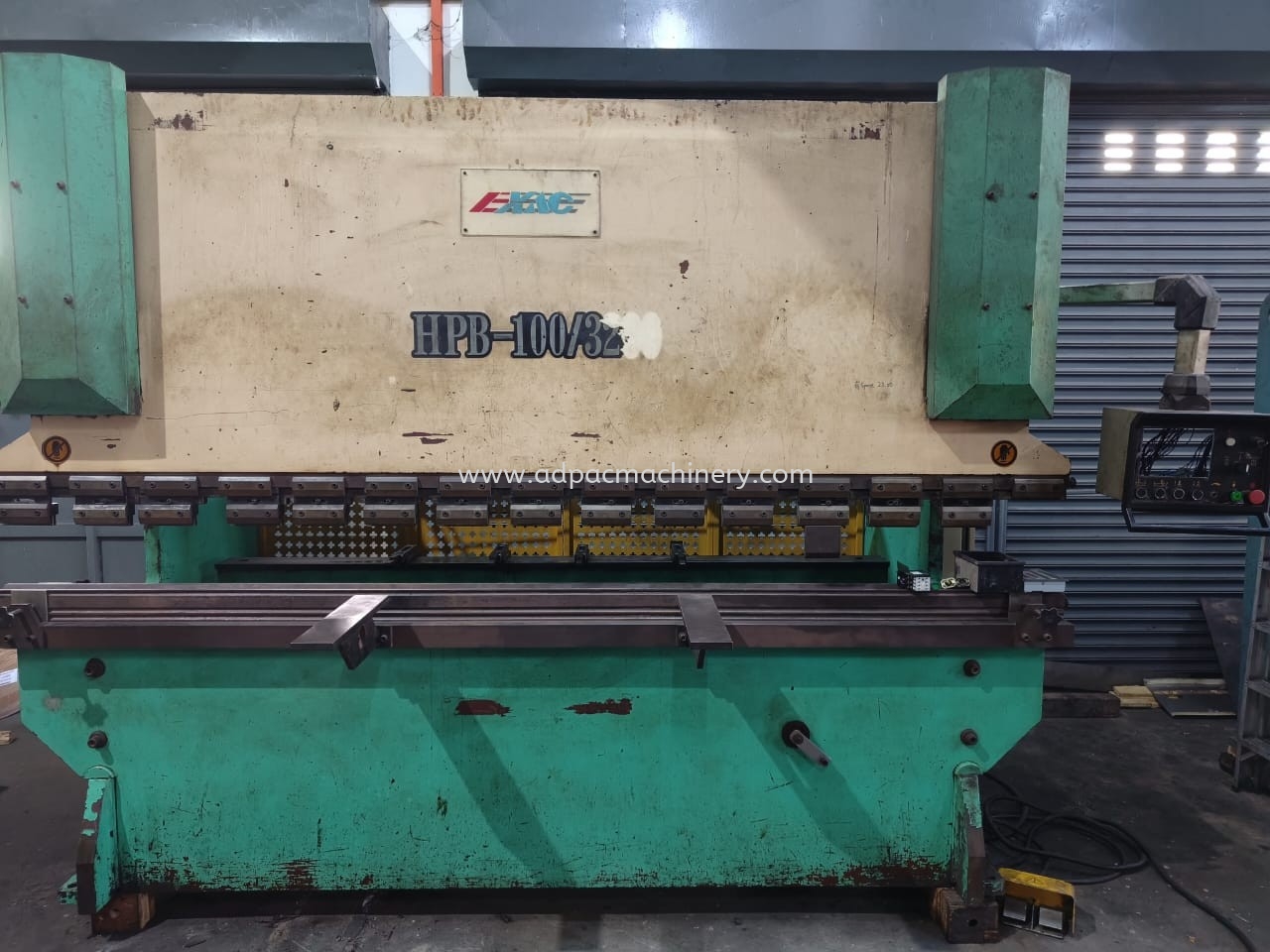 Used Hydraulic Press Brake / Bending Machine