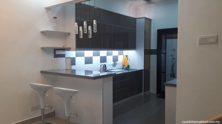 Kabinet Dapur Akrilik - 013