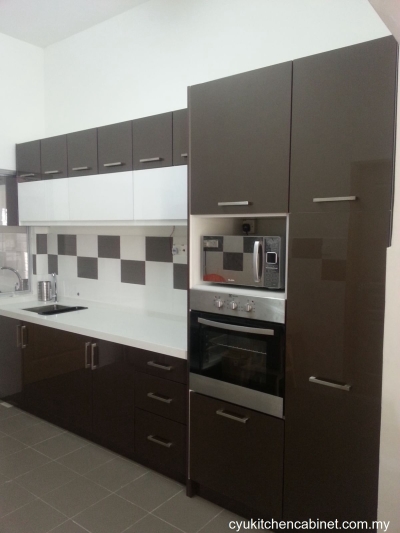 Kabinet Dapur Akrilik - 010