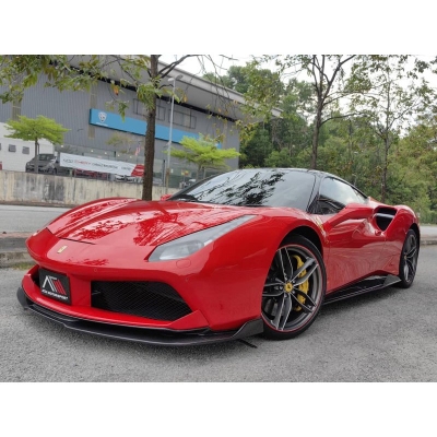 Ferrari 488 dry carbon bodykit