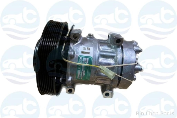 [0005050101] VOLVO FM16/S400/NISSAN UD QUESTER 8PK 24V {SANDEN-7H15-4134 4116 4144 6195}