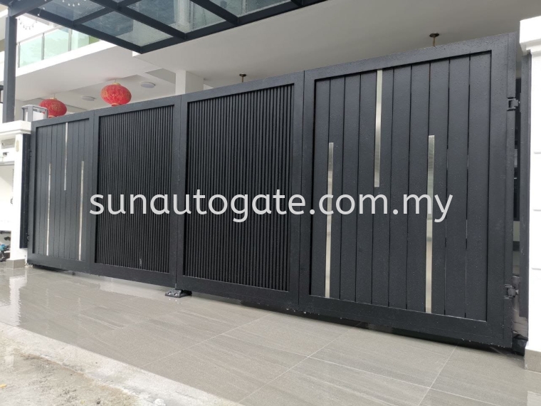 ALUMINIUM WITH STAINLESS STEEL PLATE TRACKLESS FOLDING GATE