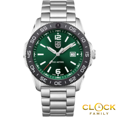 Luminox Pacific Diver Series 3137 Green Dial Silver Stainless Steel Band Men Watch