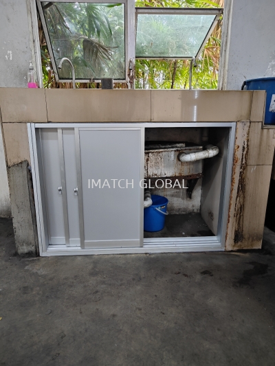 install new 3pcs sliding aluminum door 