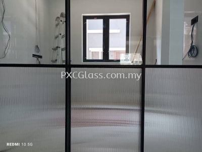 Glass door seri Kembangan 