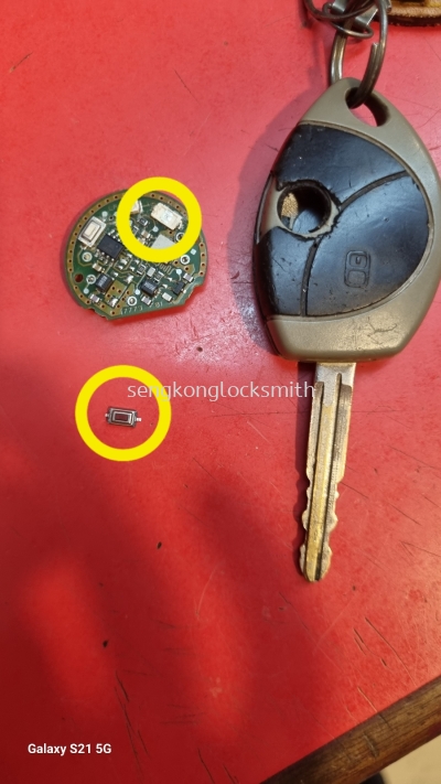 repair Toyota Hilux car key remote control 