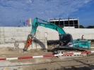 Hydraulic Excavator 200 With Hydraulic Breaker Hydraulic Excavator With Hydraulic Breaker Rental