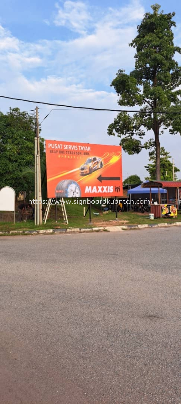 MAXXIS OUTDOOR GIANT BIG BILLBOARD SIGNAGE AT BANDAR BERA, TERIANG, MENGKUANG, KEMAYAN, KERAYONG, MENGKARAK, SEBERTAK BERA PAHANG MALAYSIA