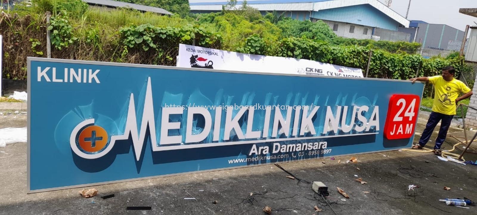 MEDIKLINIK NUSA 24JAM OUTDOOR 3D LED FRONTLIT LETTERING SIGNAGE SIGNBOARD AT KUALA DUNGUN, JERANGAU, PAKA, PASIR RAJA, RASAU, KETENGAH JAYA, BANDAR AL-MUKTAFI BILLAL SHAH, BUKIT BESI, RANTAU ABANG, PULAU TENGGOL DUNGUN TERENGGANU MALAYSIA