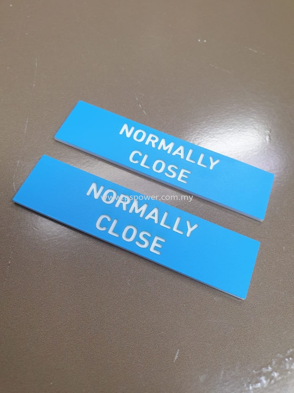 Laser engraving acrylic label tag