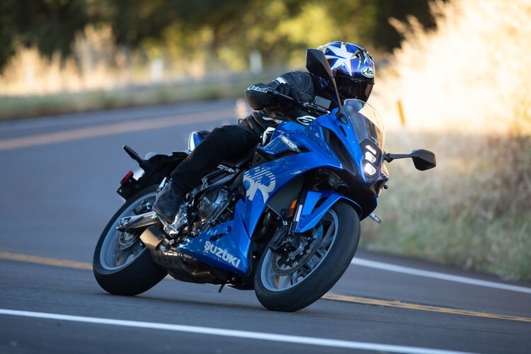 GSX-8R | 2024: The New Standard of Sport