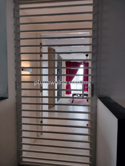 SWING DOOR GRILL @LUMI TROPICANA, PERSIARAN TROPICANA, PETALING JAYA, SELANGOR