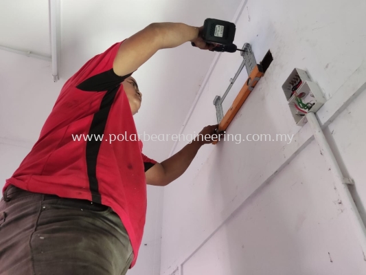 SERVICE & INSTALLATION AIRCOND FOR HOUSE AND OFFICE