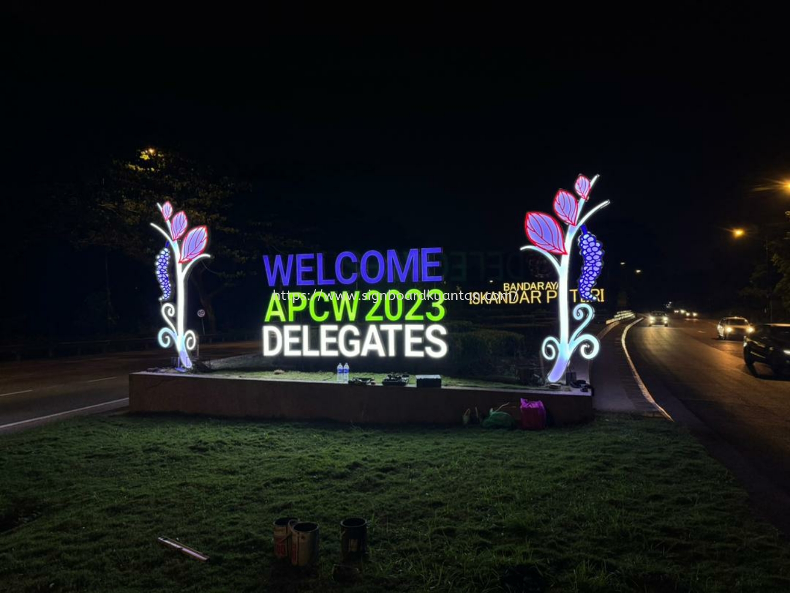 WELCOME APCW 2023 DELEGATES ALUMINIUM CONCEAL BIG 3D LED BOX UP LETTERING STAND SIGNAGE AT