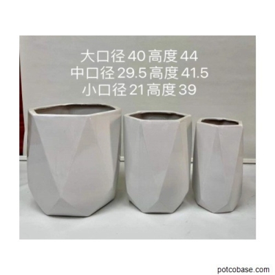 PC1247-19200-3 Ceramic Pot