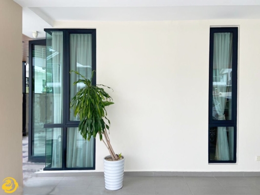 Folding door