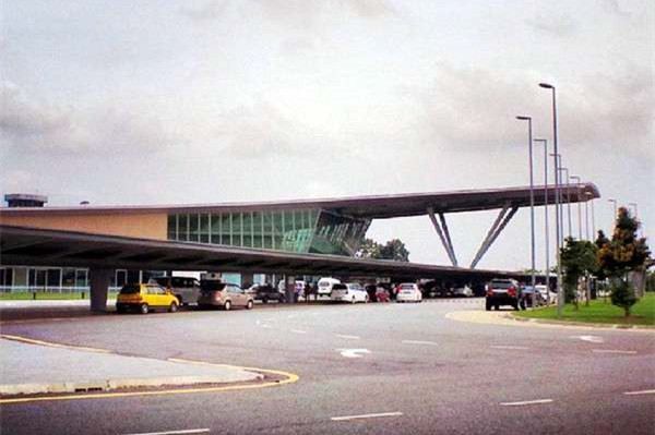 Singapore to Senai Airport Taxi, Johor Bahru