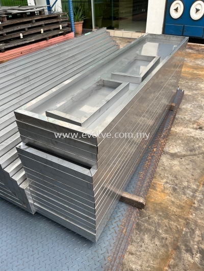 Stainless Steel Plate 0.7mm Cut And Bend To Panel Shape