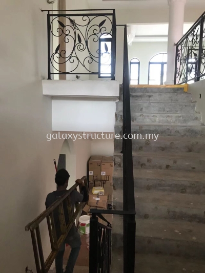 To fabrication and install new custom make wrought iron powder coated staircase railing with wood handle - Kajang