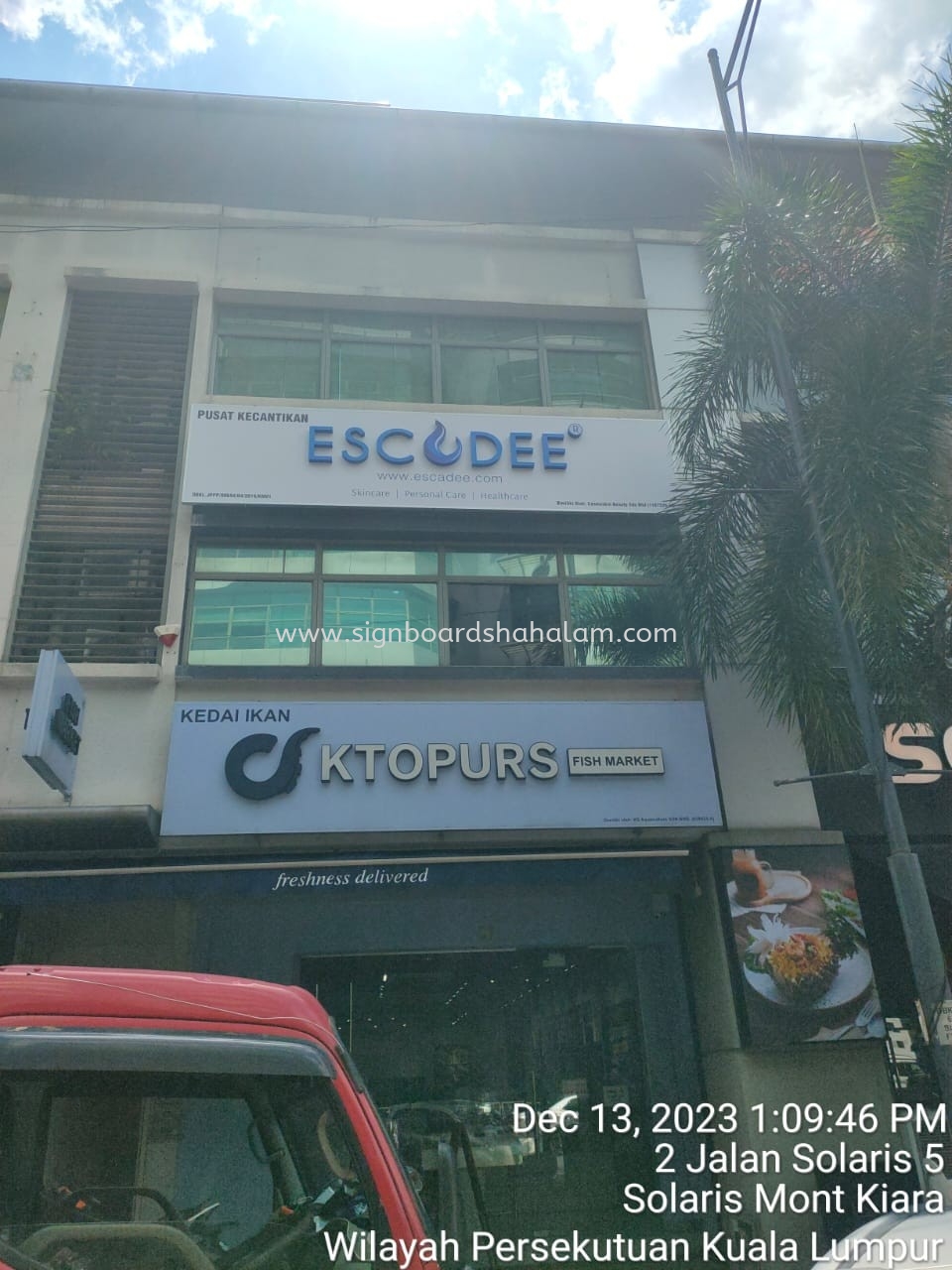 ESCADEE 3D LED Box Up Frontlit Signboard Signage #3D SIGNBOARD #CUSTOM 3D SIGNAGE #3D OUTDOOR SIGNAGE #3D LETTER SIGNS #3D WALL SIGNS #3D BUSINESS SIGNS #3D CHANNEL LETTER SIGN #LED 3D SIGNBOARD Signboard at Subang Jaya Uptown Damansara Puchong Sungai Buloh Cheras.