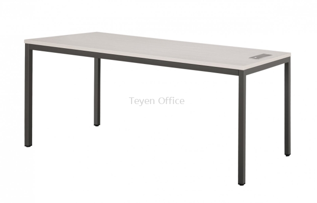 EXECUTIVE TABLE WITH METAL LEG