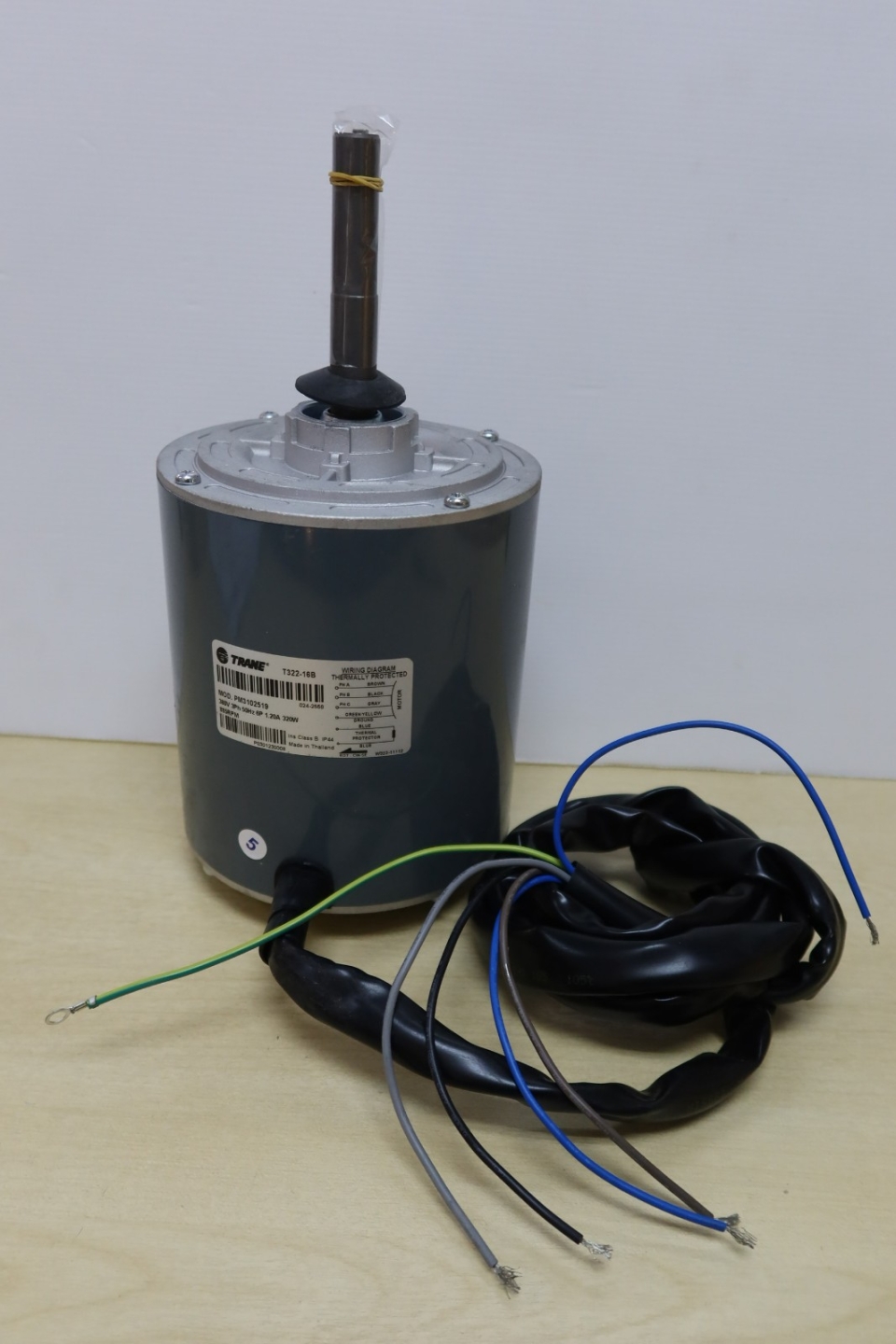 TRANE T322-16B 024-2558 320W 50HZ/3PH/380V 6P 1.20A CLASS B IP44 OUTDOOR FAN MOTOR (P/N:PM3102519)