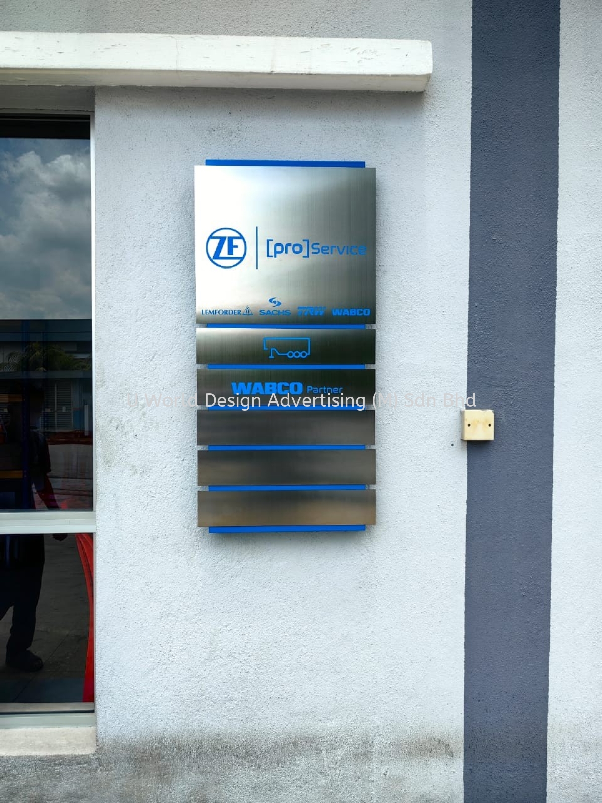 3D Box Up Wall Signage Aluminium Stainless Steel | Outdoor Warehouse ...