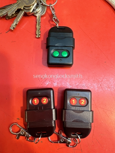 Duplicate auto gate remote control 