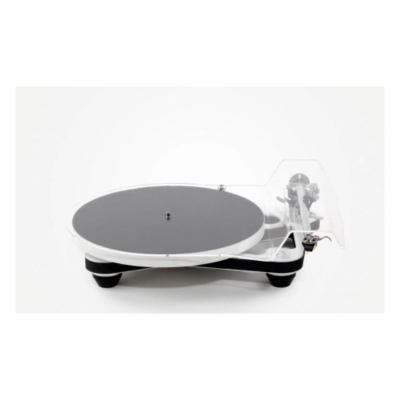 Rega Planar 10 Turntable