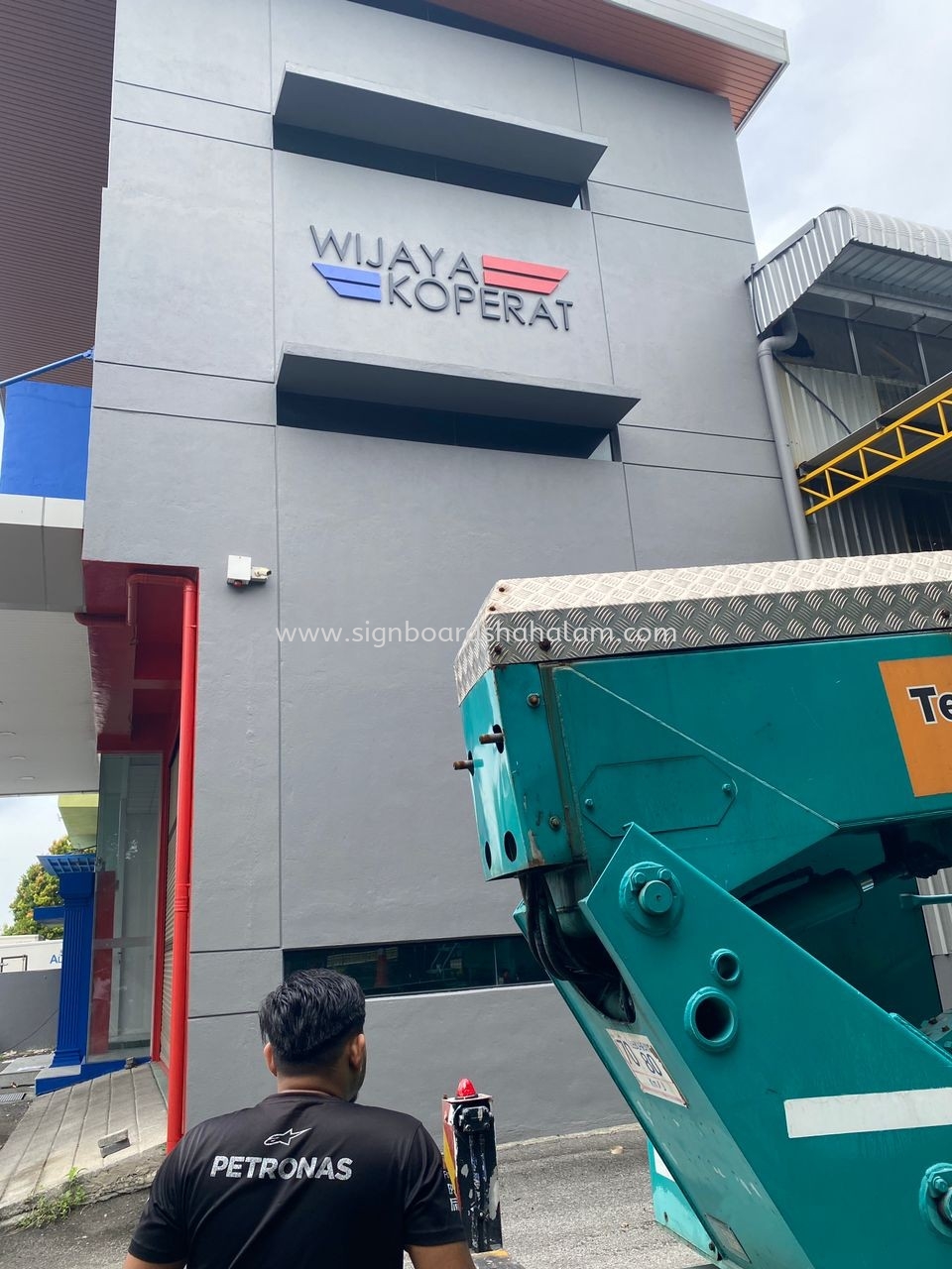 Wijaya Koperat #3dledsignboard #3dboxup #3dsignboard #3dledboxup #signboard at Alam Impian, 