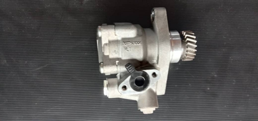 HINO JO8E POWER STEERING PUMP