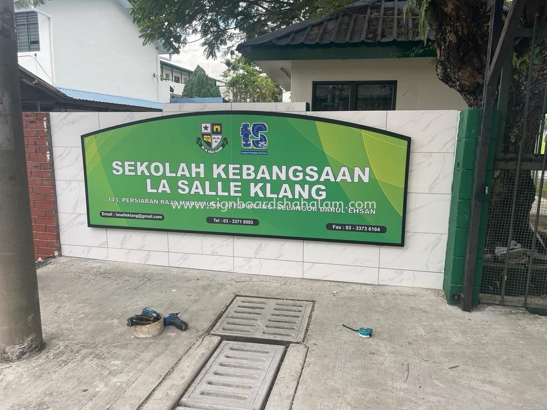 Sekolah Kebangsaan LA #signboardmaker #signboard #MetalG.I.Signage #PantaTanda #customsignboardmaker #CustomSignage #signagespecialist #3DLEDSignboard #3DBoxUp #3DSignboard #3DLEDBoxUp #Signboard #LEDNeon at Alam Impian, Setia Alam, Bukit Jelutong, Subang.